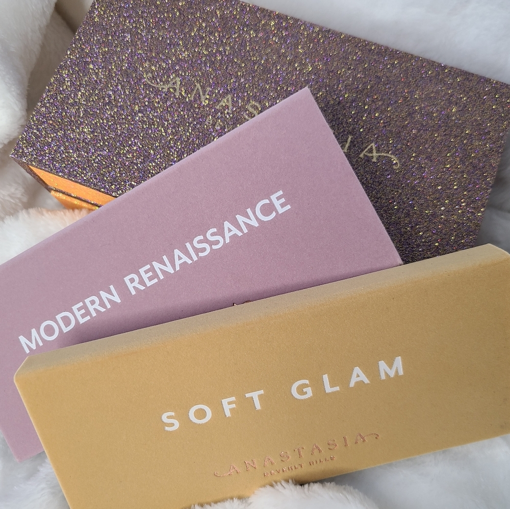Anastasia Modern Renaissance & Soft Glam set